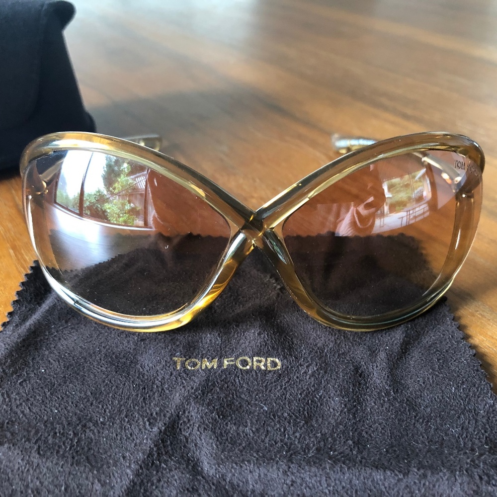 TOM FORD WHITNEY OVERSIZED SOFT ROUND SUNGLASSES